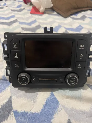 Vendo som da Fiat toro