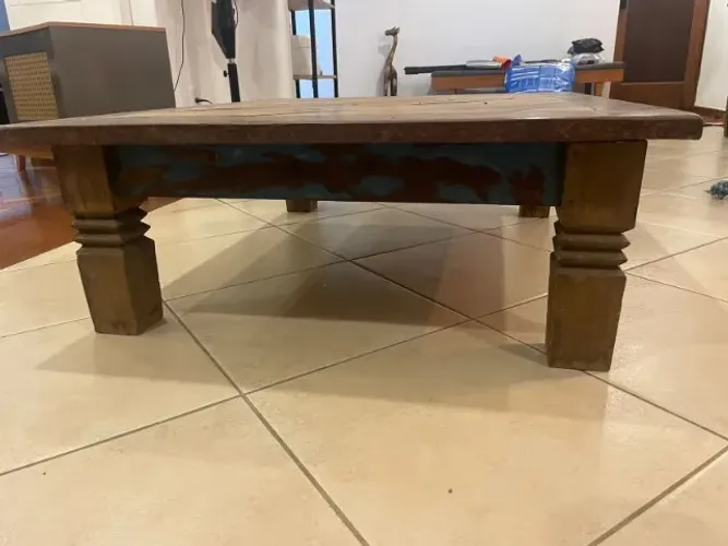 MESA DE CENTRO MADEIRA MACIÇA