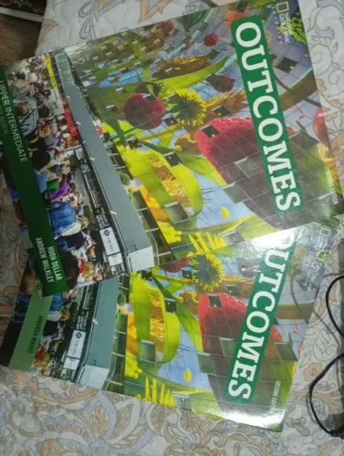 livro outcomes upper intermediate national geographic