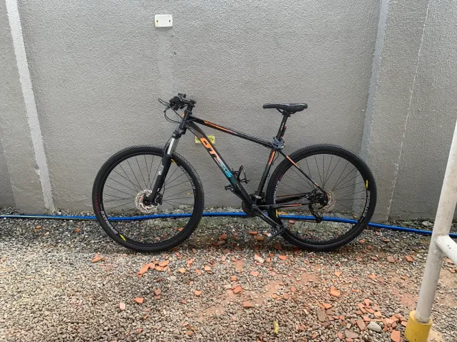 Bicicleta Montain Bike (MTB) Alumínio aro 29