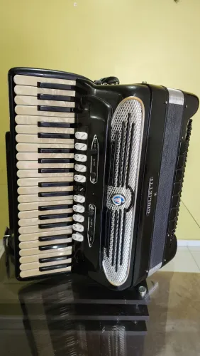 ACORDEON GIULIETTI 120bx