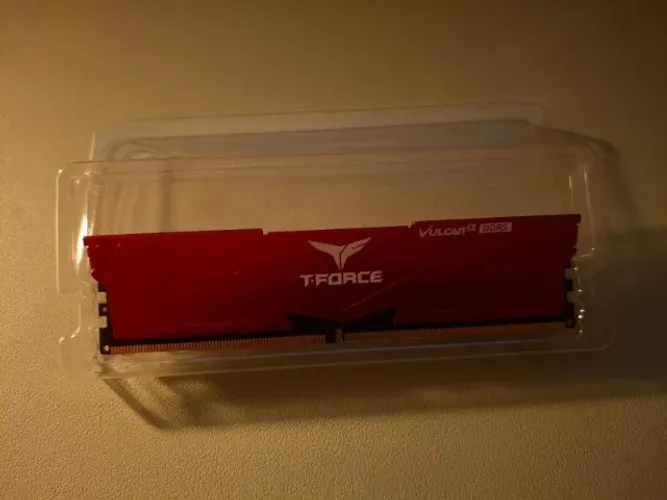 Memória RAM DDR5 T-FORCE Vulcan 1x16GB 5600Mhz