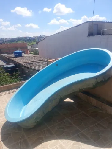 Piscina feijão muito boa .. comprei mas não usei
