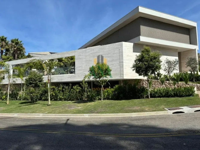 Residência de alto padrão com exclusividade singular. Elegância e Conforto no Melhor Estil