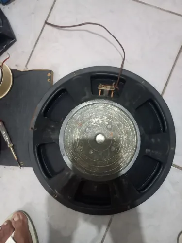 Troco alto-falante de 15 polegadas em 02 tuitas Selenium ou JBL funcionando