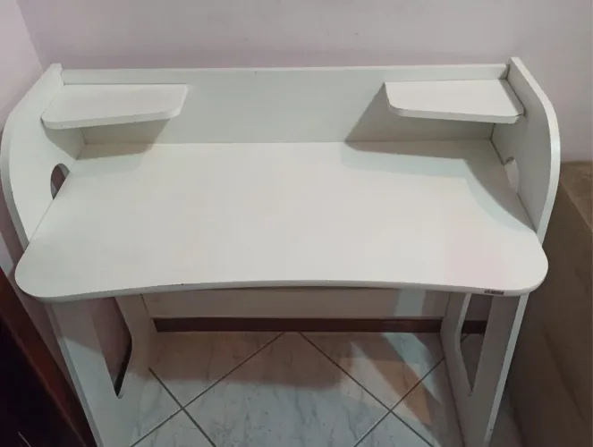 Escrivaninha perfeita para escritório!