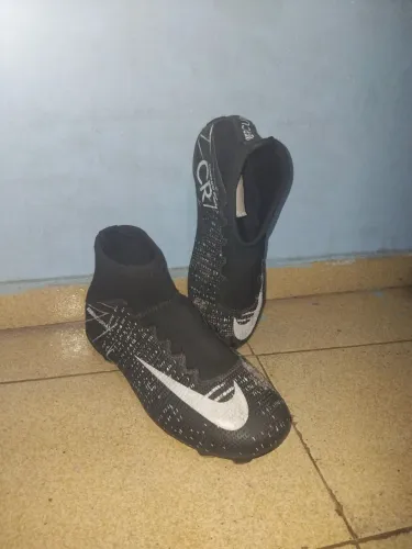 Chuteiras originais da adidas e da Nike!