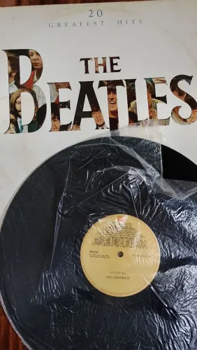 Discos vinil Beatles. Os dois 150,00