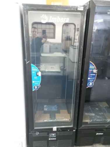 NZ. Freezer vertical porta de vidro com desembaçador 570L IMBERA 