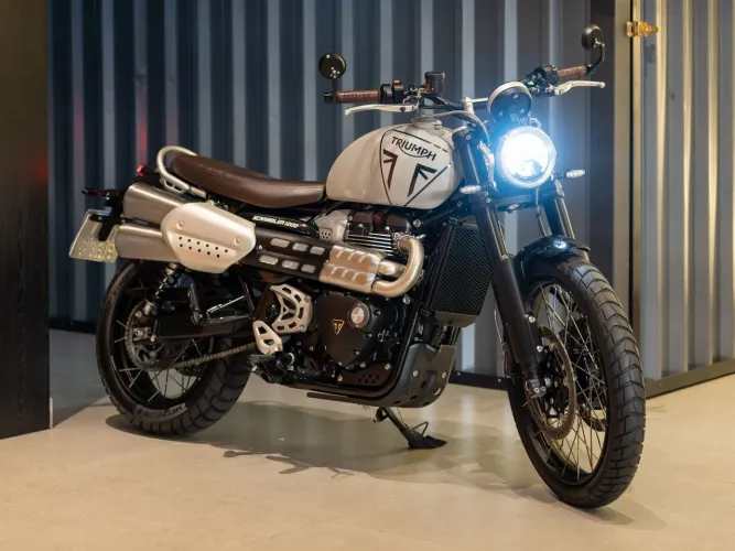 TRIUMPH SCRAMBLER 1200X 2025