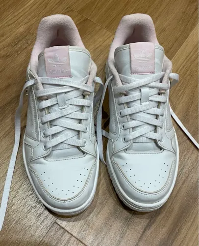 Tênis adidas feminino