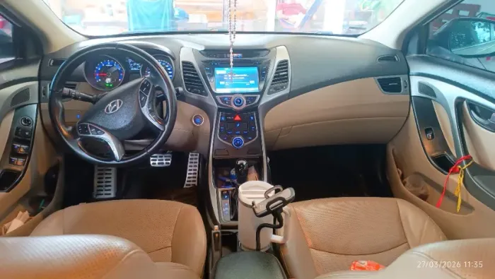 Hyundai Elantra GLS 2.0 16V Flex Aut. 2014