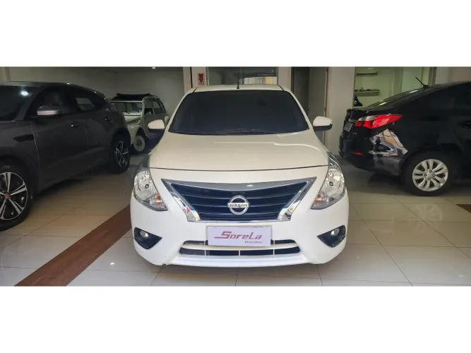 Nissan Versa Unique 1.6 16V Flexstart 4P Aut. 2017
