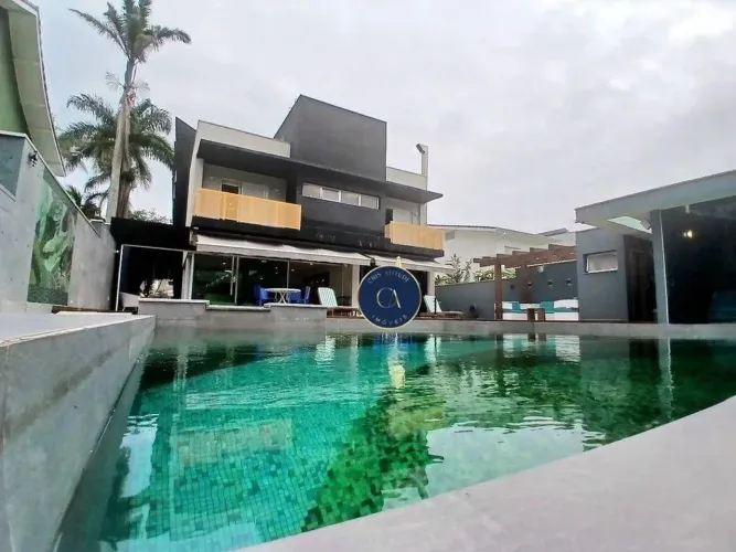 Casa para venda em Riviera de São Lourenço em Bertioga.