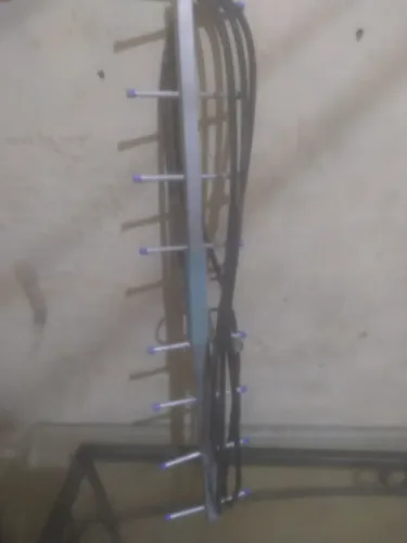 Antena Yagi UHF / 4G - Alta Captação - Em Bom Estado