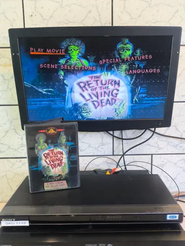 DVD  Sony + filme EM DVD a volta dos mortos vivos INGLÊS IMPORTADO