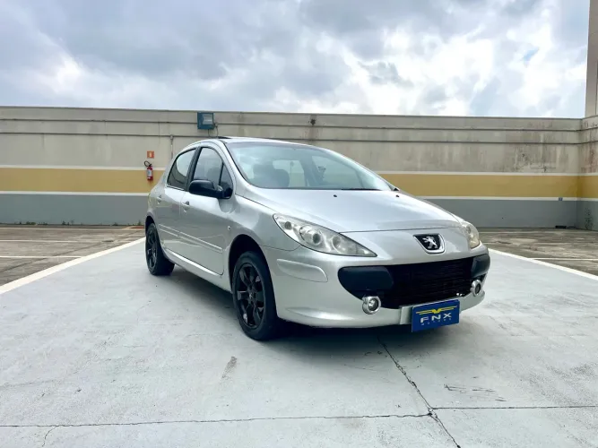 Peugeot 307 Presence 2.0 Flex 16V 5P Aut. 2010