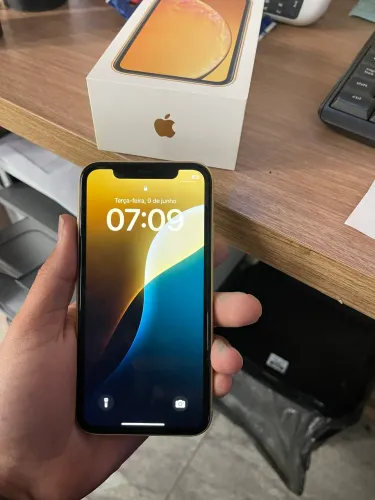 iPhone Xr 128gb Yellow
