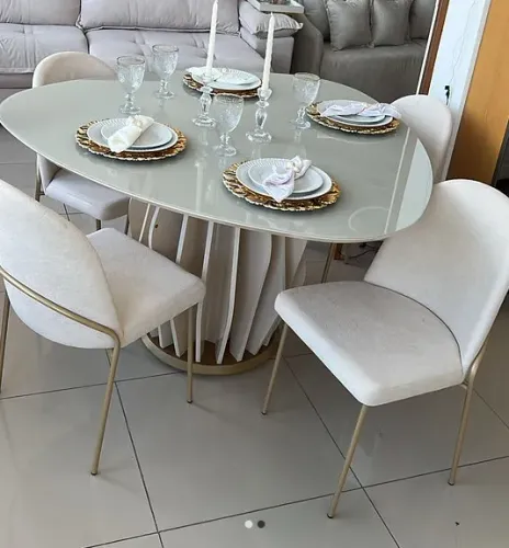 Conjunto de Mesa Orgânica Tokyo 4 e 6 lugares