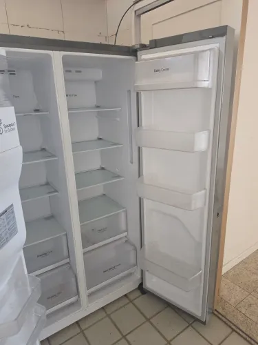 VENDE-SE GELADEIRA LG SIDE BY SIDE INVERTER LINEAR