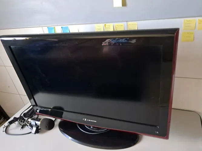 Tv  buster nao é smart 32"