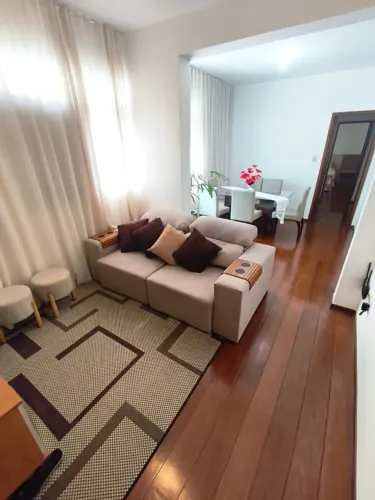 Amplo apartamento no Buritis
