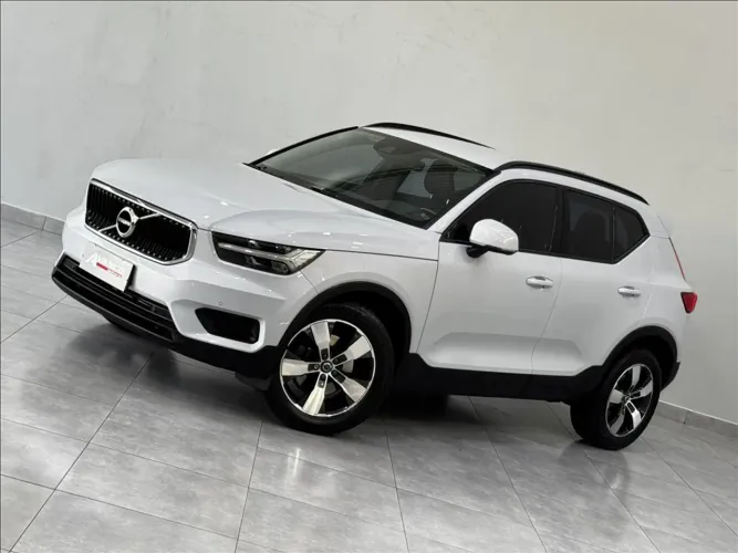 Volvo XC40 T-4 2.0 190cv FWD 2020