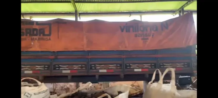 Carroceria graneleiro