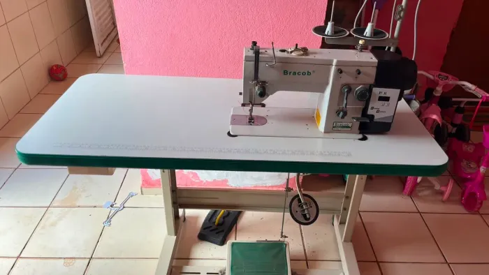 Máquina de costura Zig Zag
