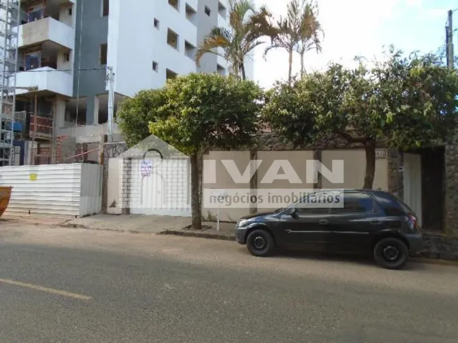 Casa para locação bairro Santa Mônica