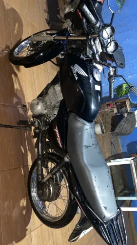 Vende-se titan 150 ks