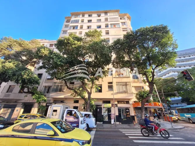 APARTAMENTO DE FRENTE COM 40 M2, COMPOSTO POR: SALA COM SACADA, 1 QUARTO, BANHEIRO SOCIAL 