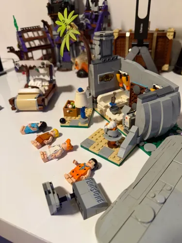 LEGO Ideas 21316 - The Flintstones (Os Flintstones)
