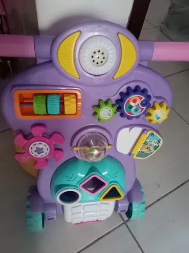 Vendo andador de bebê 