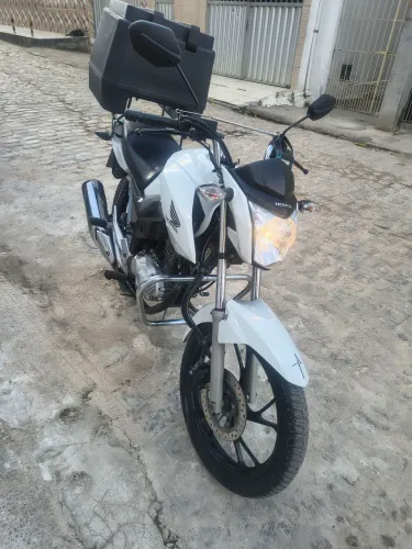 Honda 160 só pega e andar nada pra fazer 15.000