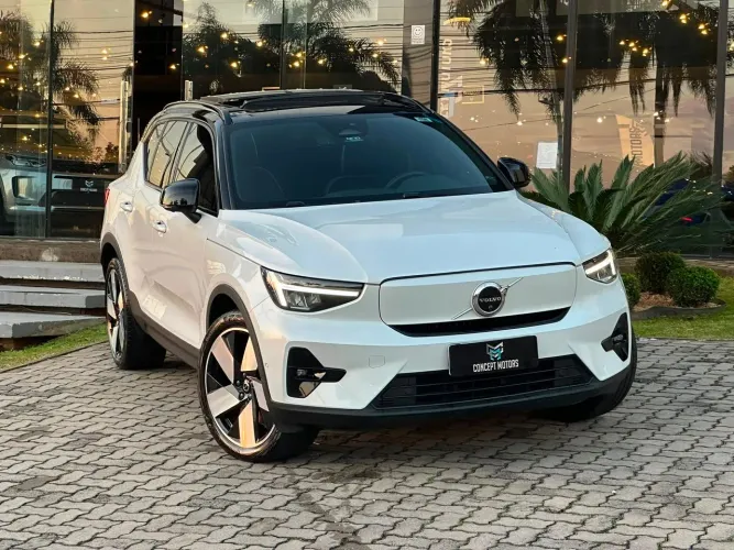 Volvo XC40 Twin Ultimate (elétrico) 2023