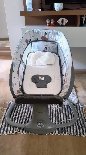 Cadeirinha de descanso Techno Plus Elefante/Girafa Mastela Cor Cinza 