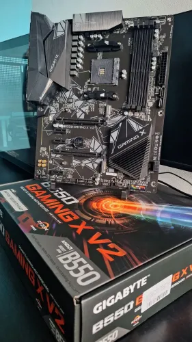 Placa-Mãe AM4 Gigabyte B550 Gaming X V2