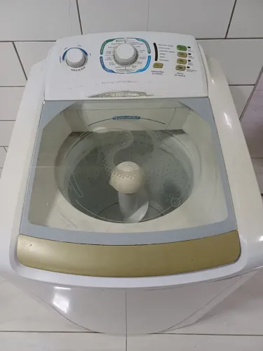 Máquina de lava da Electrolux 10kg,em perfeito estado 