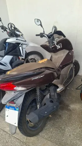 Moto PCX 2017 - 56.400 km - Marrom