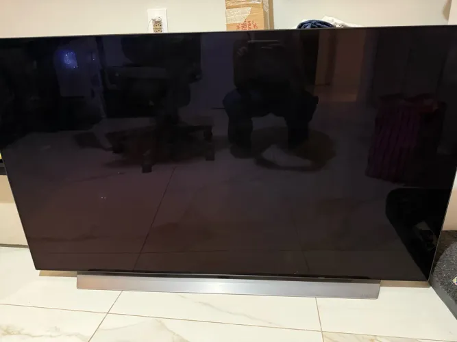 Televisão OLED LG - com defeito 