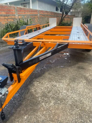 Carretinha plataforma basculante trucada 