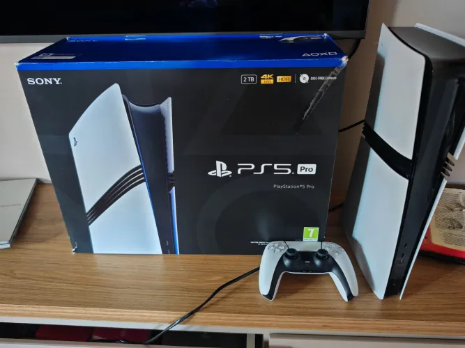 Vendo PlayStation 5 Pro 2TB | Na Caixa + Jogos (Pouco Uso)