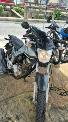 Vendo start 160. Valor 13.500