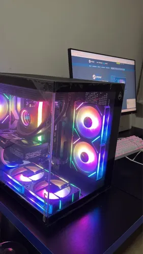 PC Gamer Ryzen 7 9800x3d RTX 5060