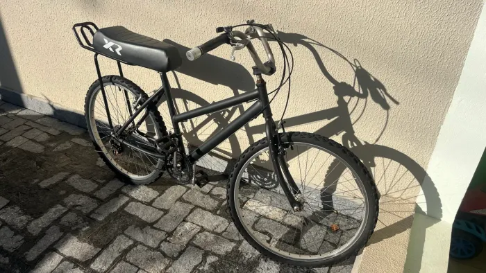 Bicicleta montadinha