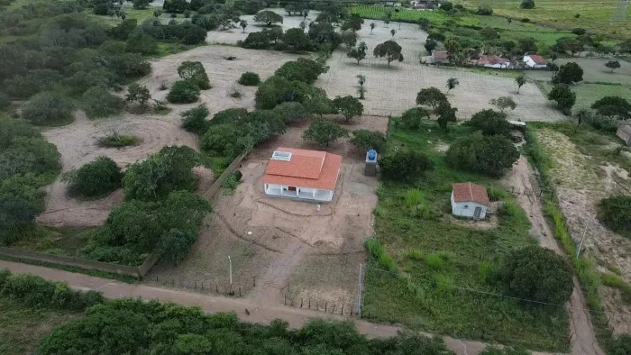 LINDA CASA NO SÍTIO RIACHO DA ESPERA EM GARANHUNS/PE
