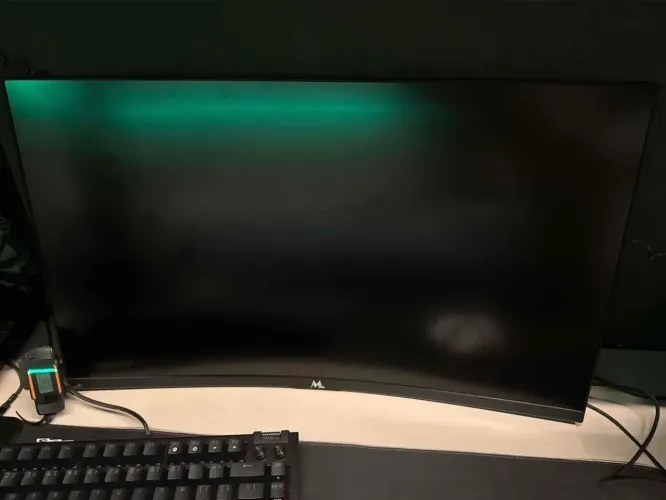 MONITOR CURVO 27? 240HZ FHD HDR COM SOM COM RGB