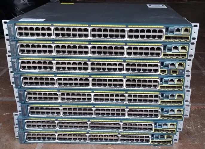 Switch Cisco Catalyst C2960s-48fpd-l 48 Portas Giga Poe+ 740w 2x 10g