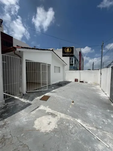 Imóvel para aluguel com 3 quartos em Bancários - João Pessoa - PB